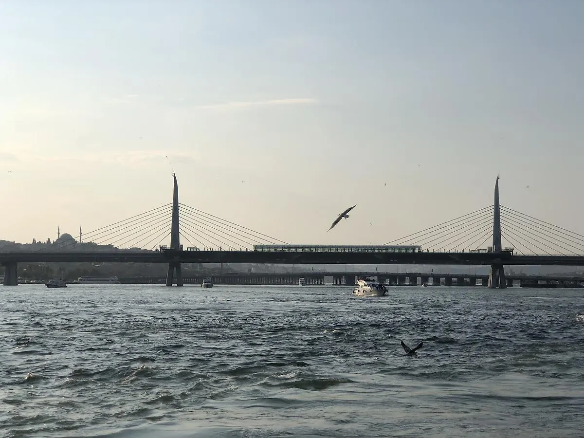 Galata Bridge Apart Istanbul Apartment